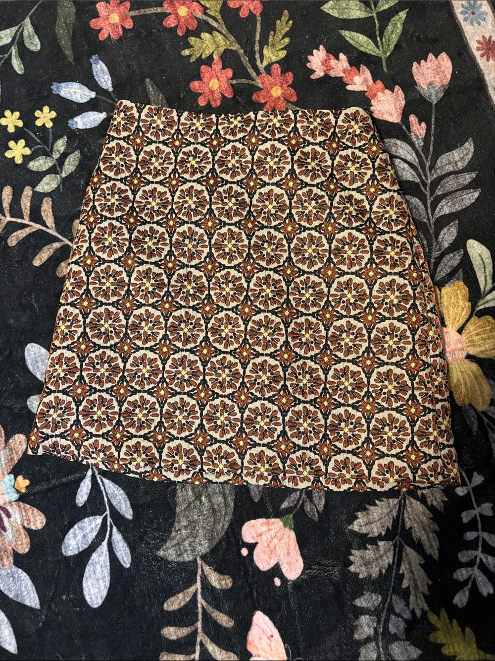 H&M Floral Mosaic Print A-Line Skirt in Brown and Cream sz 4